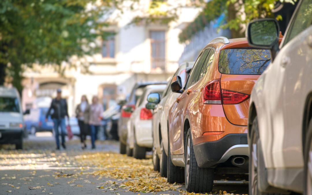 Garaż, parking strzeżony czy ulica – czy miejsce postoju ma znaczenie dla ochrony AC?